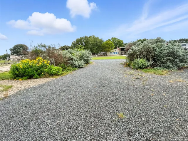 $375,000 | 214 Star Lane, Pipe Creek, TX 78063