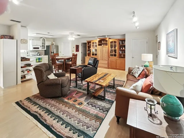 $375,000 | 214 Star Lane, Pipe Creek, TX 78063