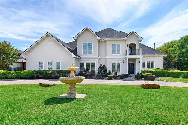 $879,000 | 2360 Mystic Shore Drive, Cedar Hill, TX 75104