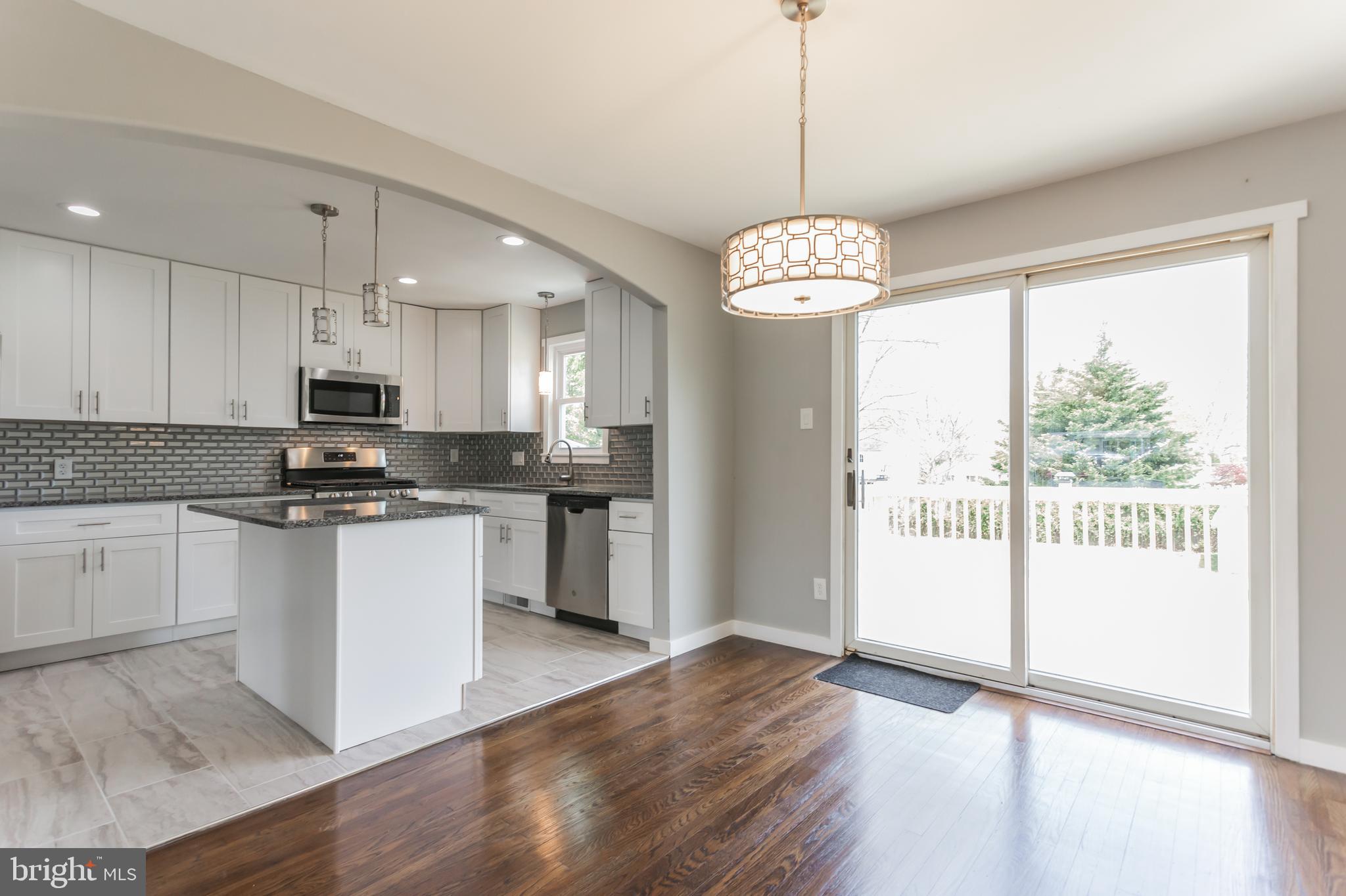 1297 Irma Road Warminster, PA 18974 - Photo 7 of 25 Dining Room