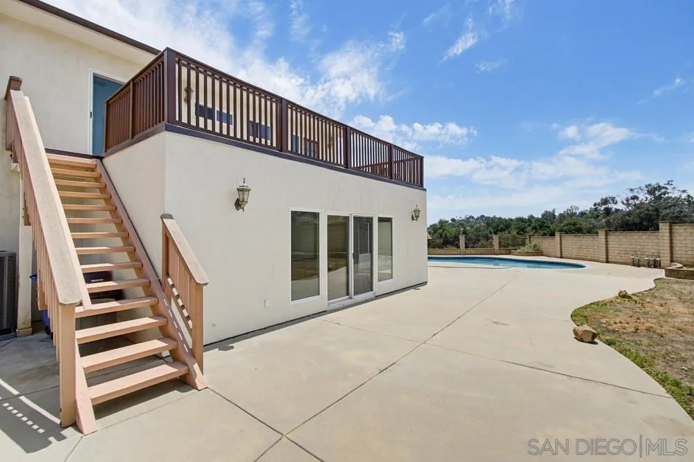 171 Dawn View Way El Cajon, CA 92021 - Photo 44 of 75