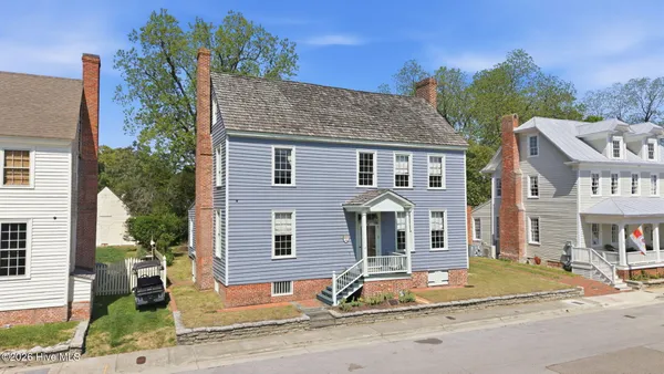 $499,000 | 214 East Water Street, Washington, NC 27889