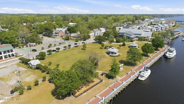 $499,000 | 214 East Water Street, Washington, NC 27889