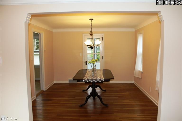 3923 Northampton Road Cleveland, OH 44121 - Photo 13 of 21