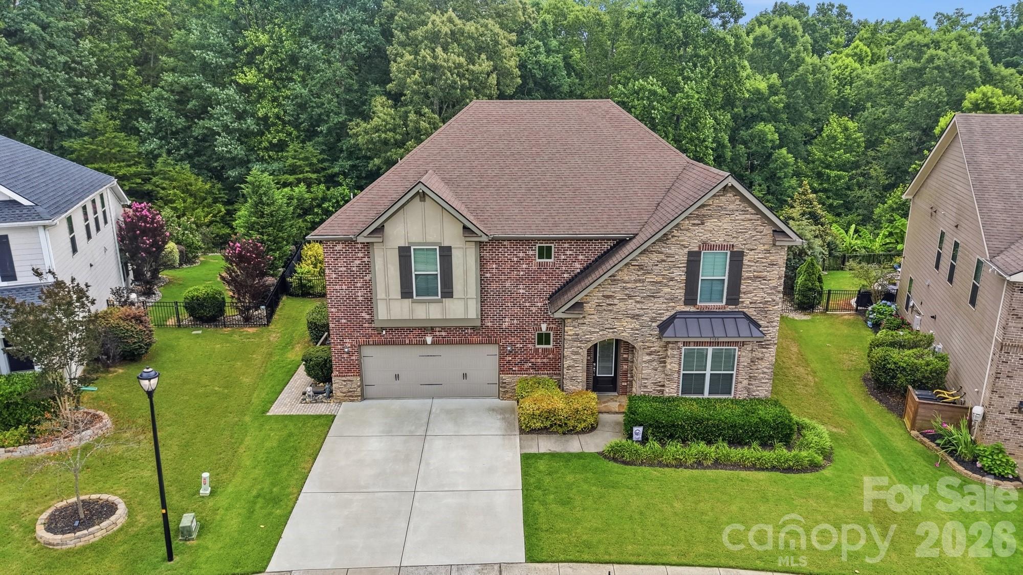 1385 Cilantro Court Tega Cay, SC 29708 - Photo 3 of 38