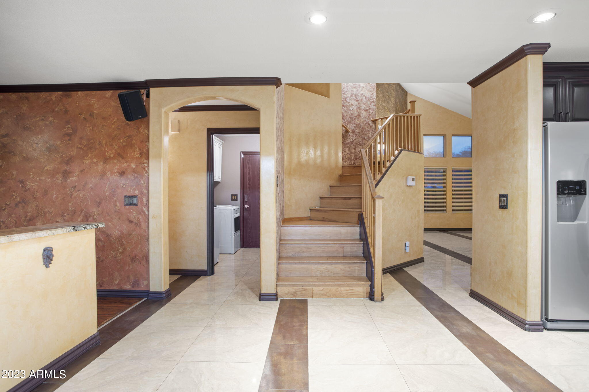 7775 North 52nd Drive Glendale, AZ 85301 - Photo 9 of 51 9-web-or-mls-7775-n-52nd-dr