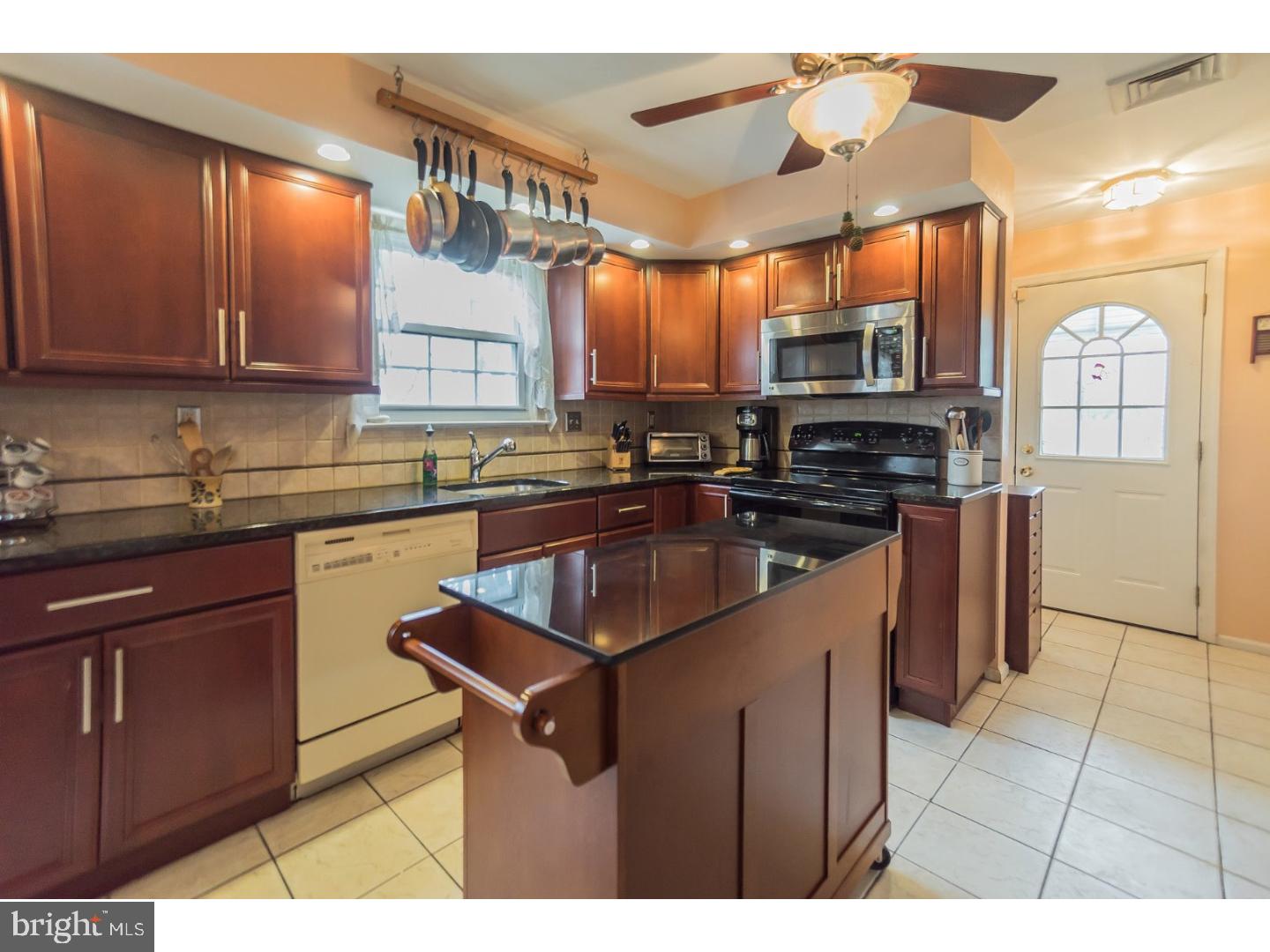 74 St Davids Road Springfield, PA 19064 - Photo 9 of 22 Kitchen