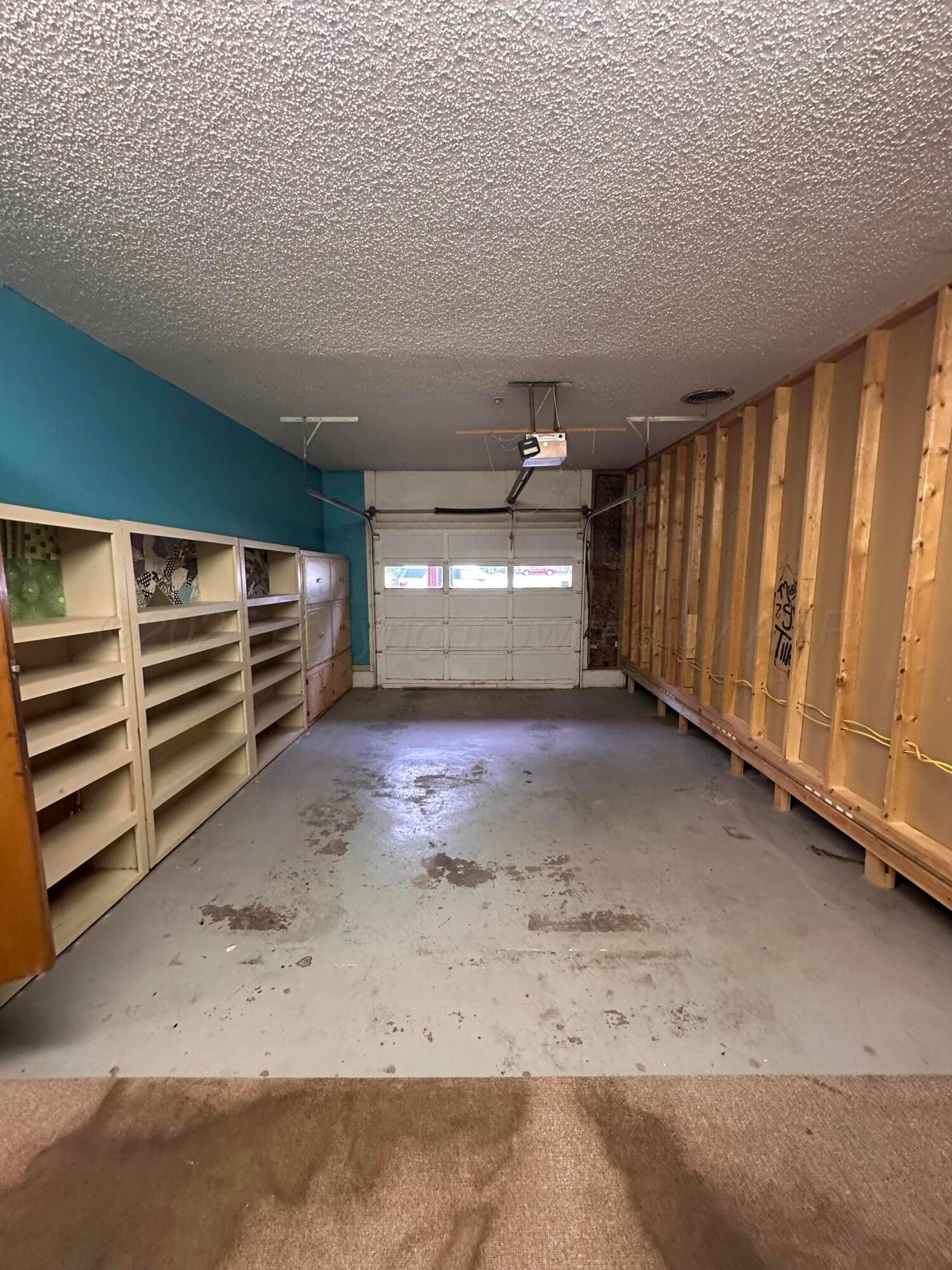 1007 Archer Street Spearman, TX 79081 - Photo 15 of 20 a view of outdoor space and deck