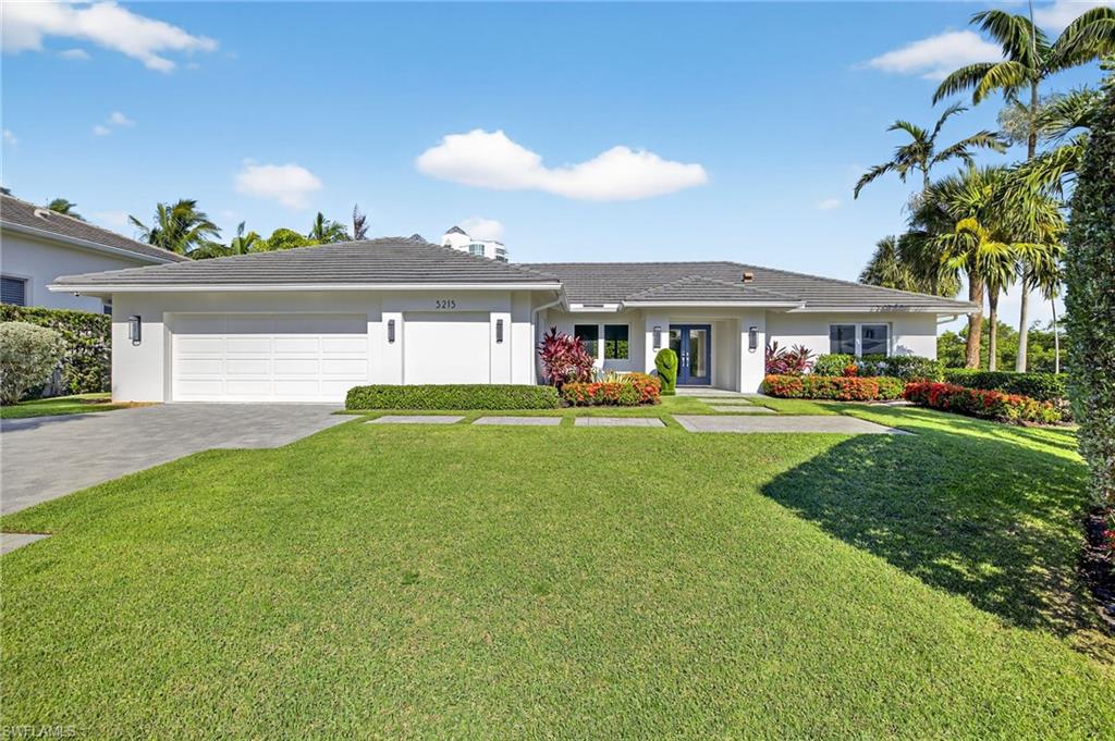 5215 Seashell Avenue Naples, FL 34103 - Photo 2 of 47