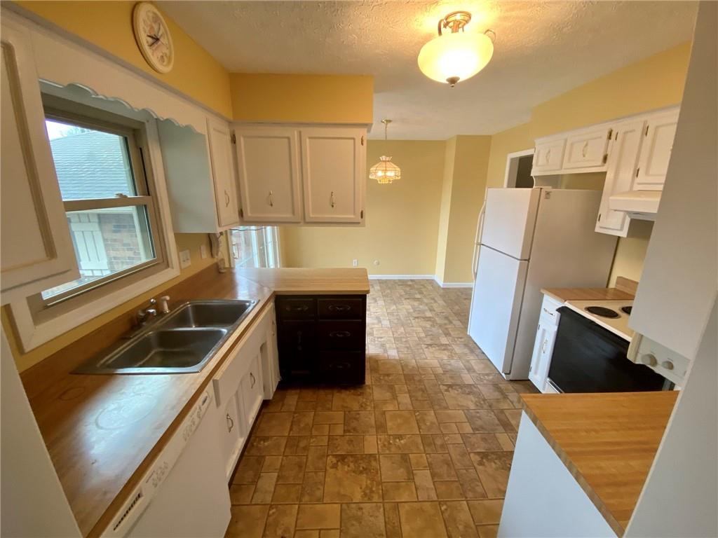 498 Ridge Road Greenwood, IN 46142 - Photo 11 of 18 Gallery Image 11