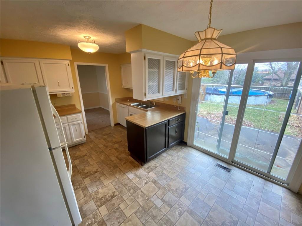 498 Ridge Road Greenwood, IN 46142 - Photo 8 of 18 Gallery Image 8