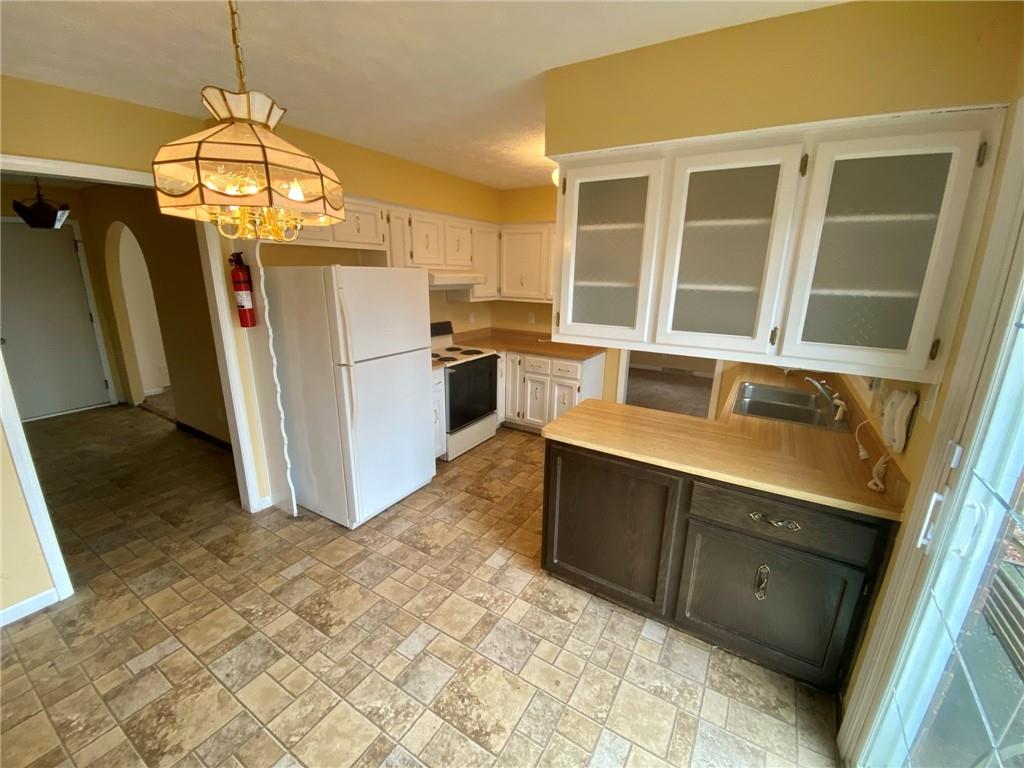 498 Ridge Road Greenwood, IN 46142 - Photo 9 of 18 Gallery Image 9