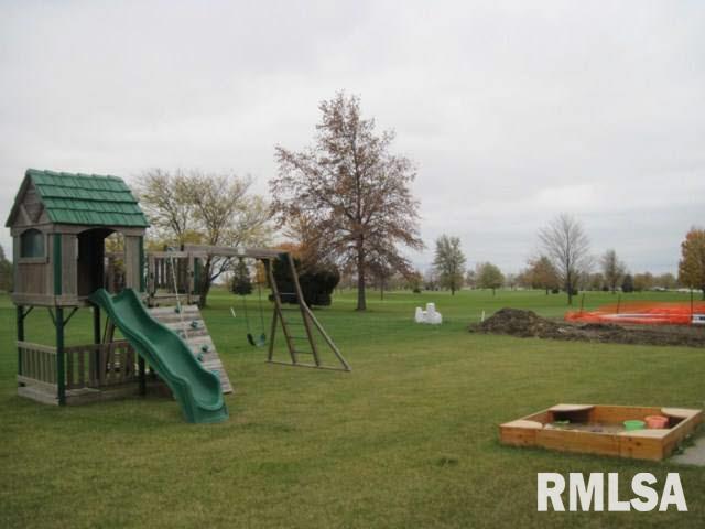 831 Fox Ridge Road Eldridge, IA 52748 - Photo 12 of 12 Gallery Image 12