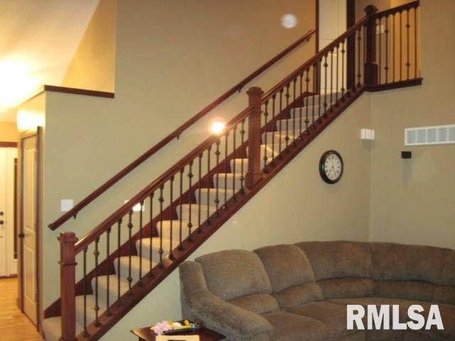 831 Fox Ridge Road Eldridge, IA 52748 - Photo 9 of 12 Gallery Image 9