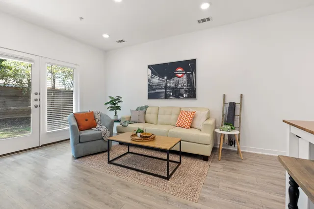 $1,650 | 5924 South Congress Avenue, Unit 85, Austin, TX 78745