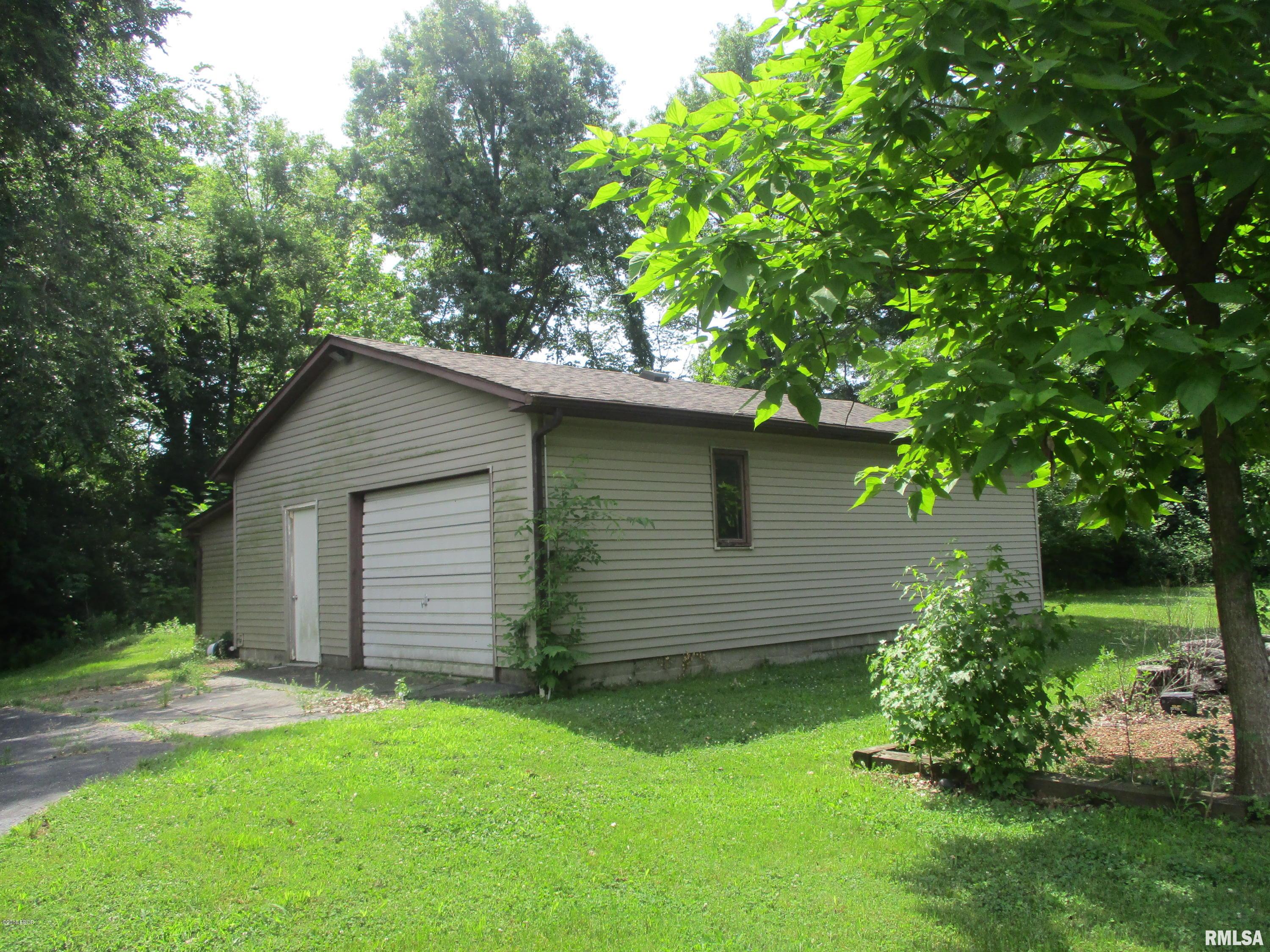 1320 Rusty Spur Road West Frankfort, IL 62896 - Photo 8 of 31 Gallery Image 8