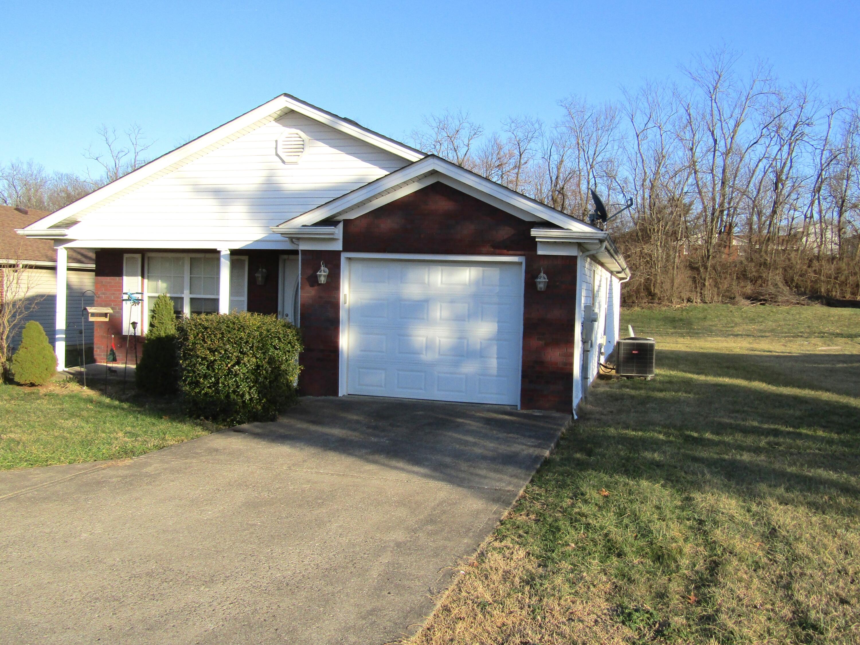 793 Red House Road Richmond, KY 40475 - Photo 3 of 28 front right