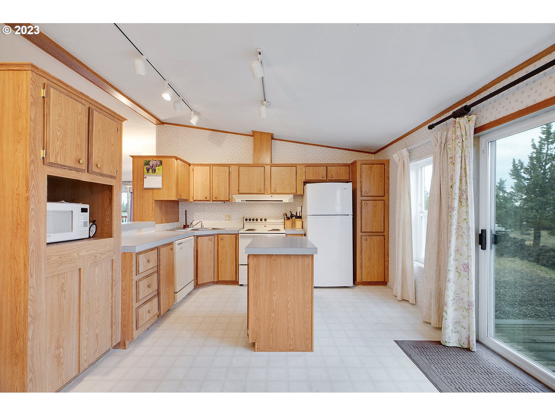 6632 Southwest Shad Road Terrebonne, OR 97760 - Photo 20 of 42 Gallery Image 20