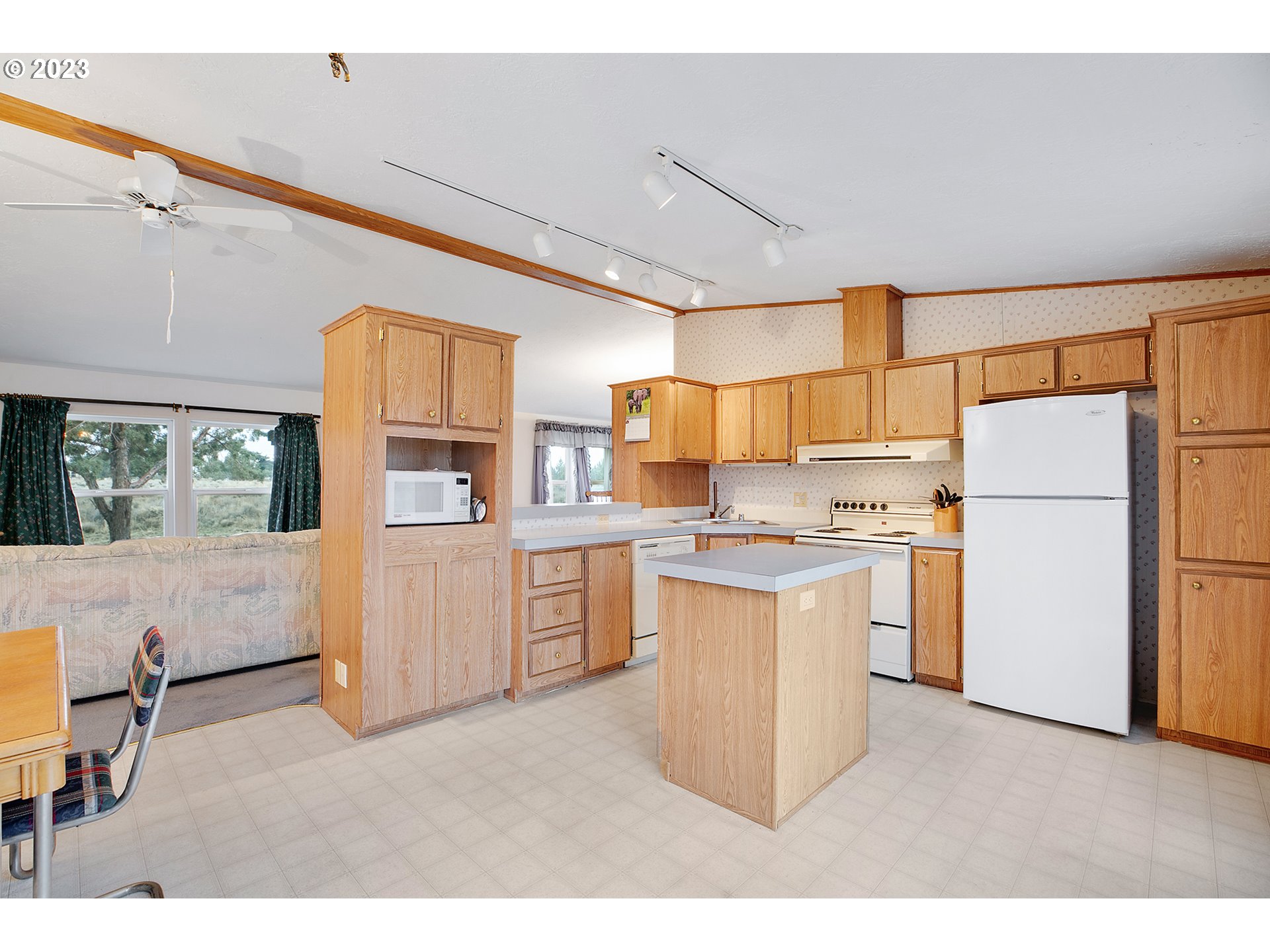 6632 Southwest Shad Road Terrebonne, OR 97760 - Photo 21 of 42 Gallery Image 21