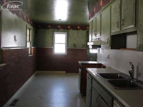 6170 South Center Road Grand Blanc, MI 48439 - Photo 5 of 28 20395425-4.JPG