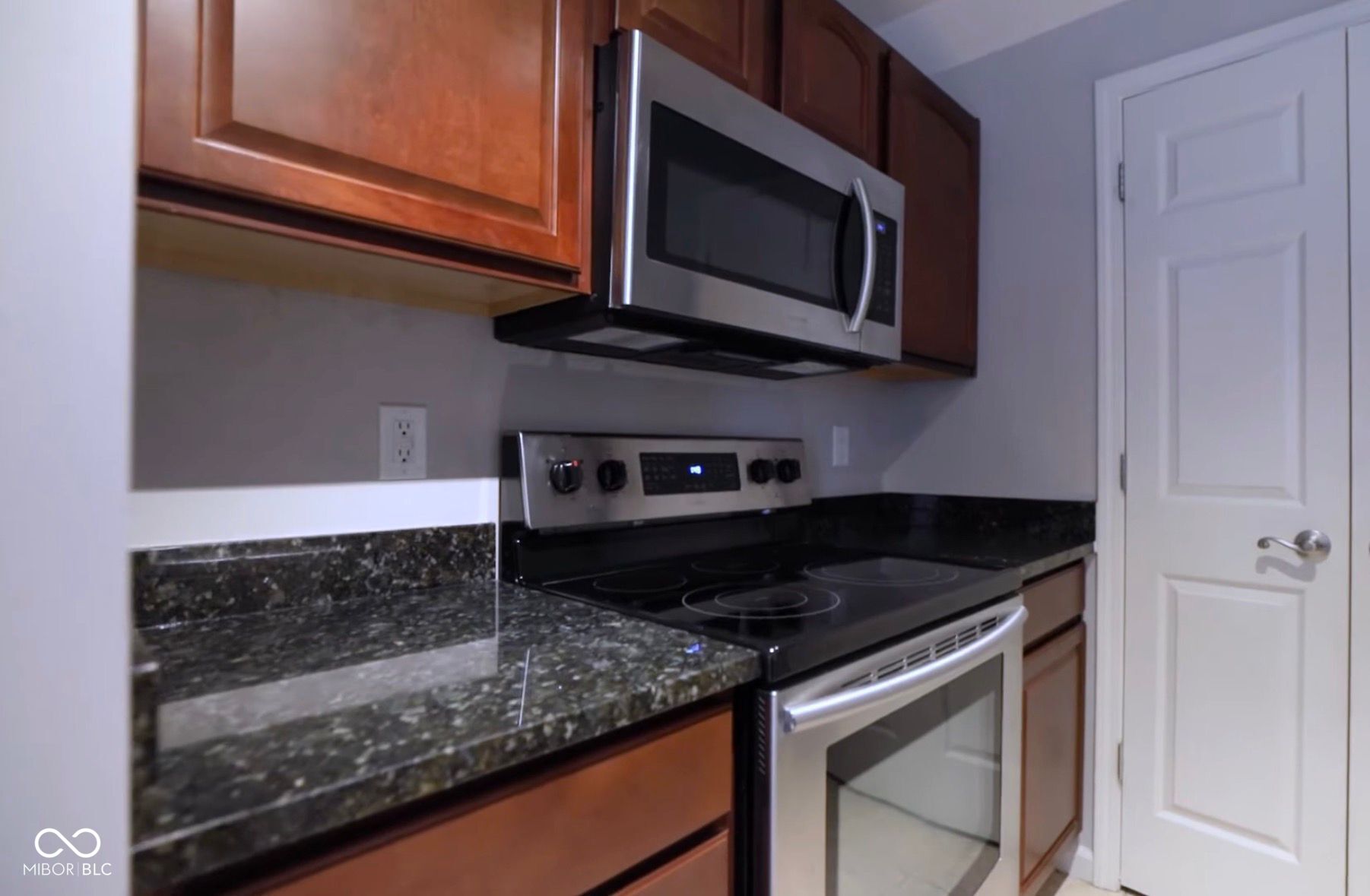 11475 Clay Court, Unit 100 Fishers, IN 46037 - Photo 11 of 31