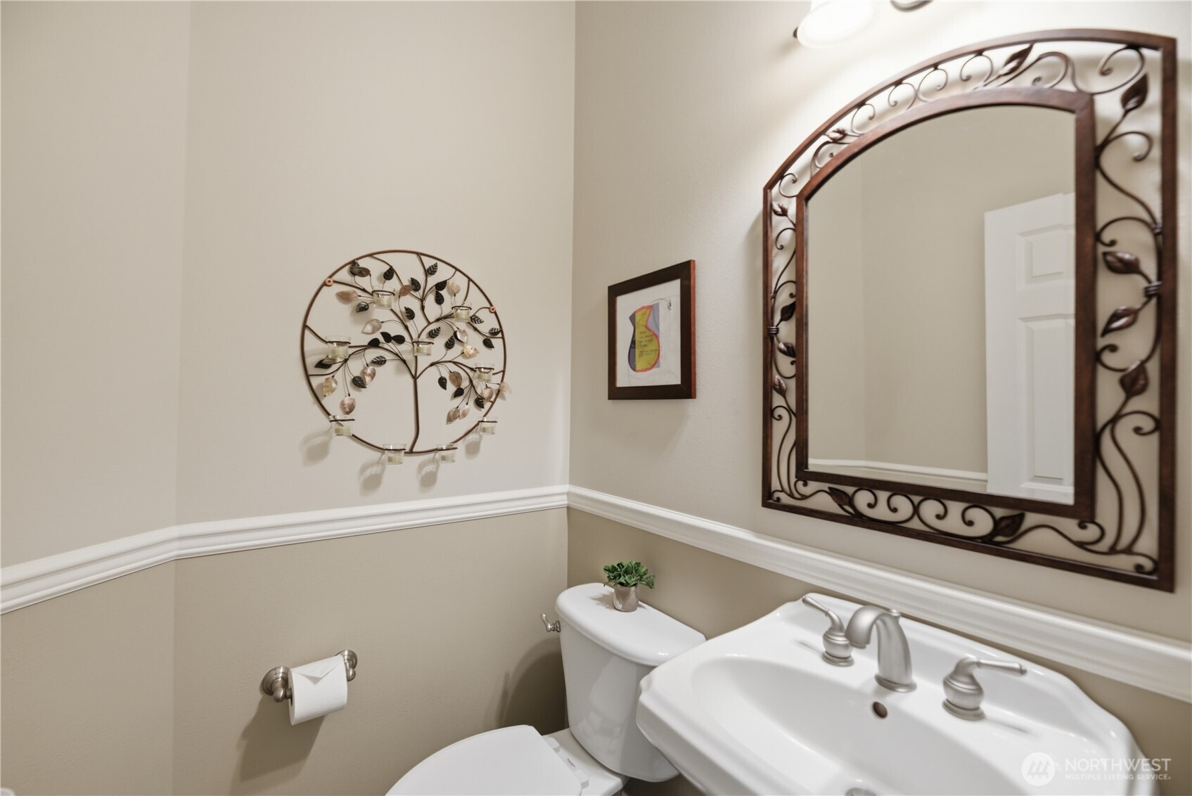 726 South 38th Court Renton, WA 98055 - Photo 16 of 39