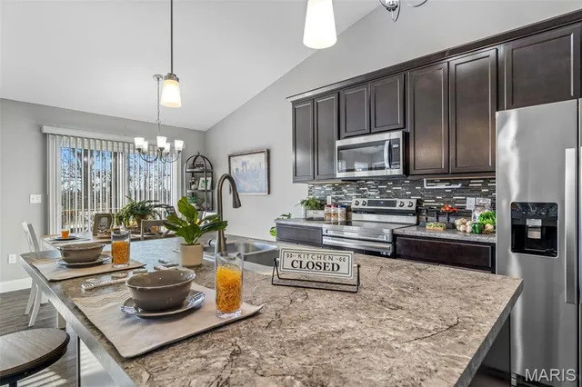 $299,900 | 1957 Masters Drive, Festus, MO 63028