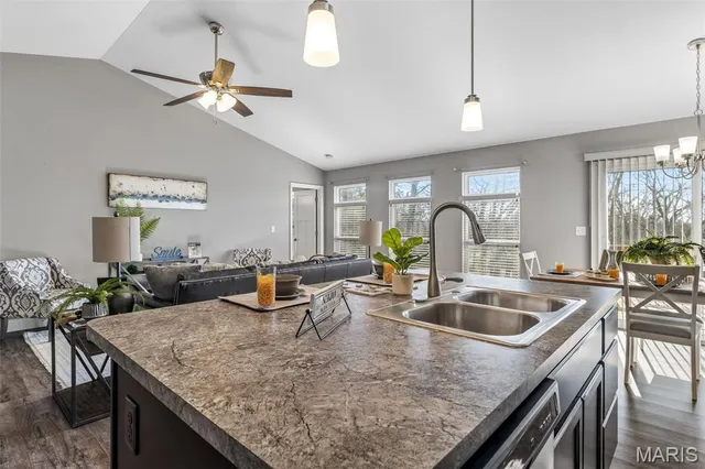 $299,900 | 1957 Masters Drive, Festus, MO 63028