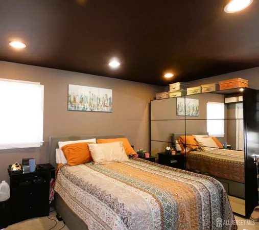 $789,000 | 10 Falcon Drive, Edison, NJ 08820