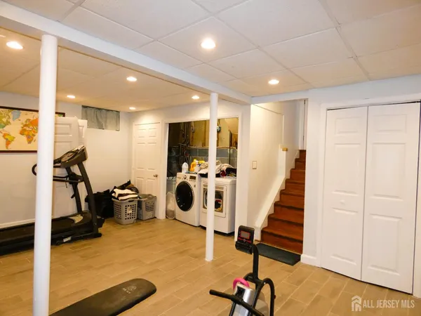 $789,000 | 10 Falcon Drive, Edison, NJ 08820