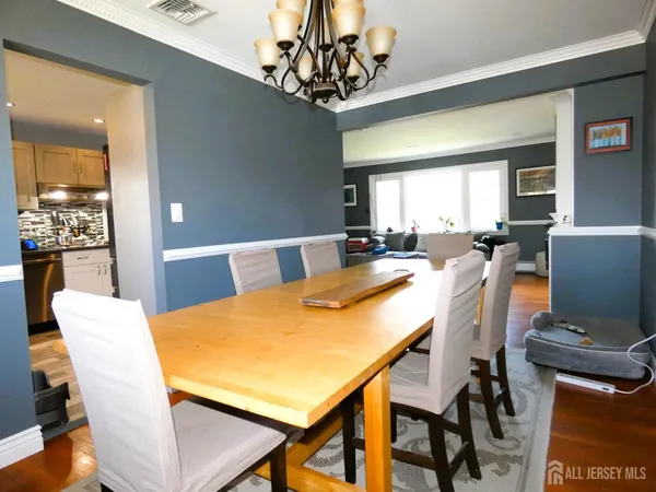 $789,000 | 10 Falcon Drive, Edison, NJ 08820