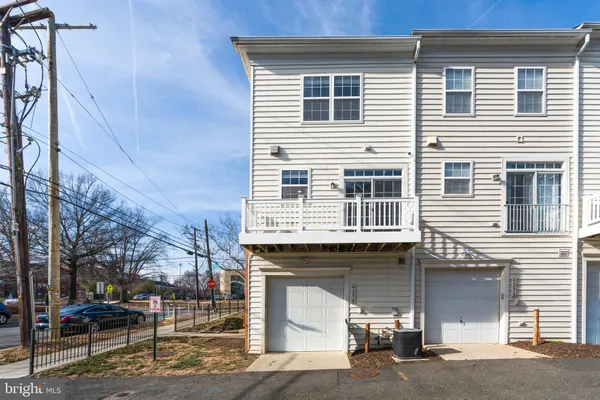 $3,500 | 4258 Martin Luther King Jr Avenue Southwest, Washington, DC 20032