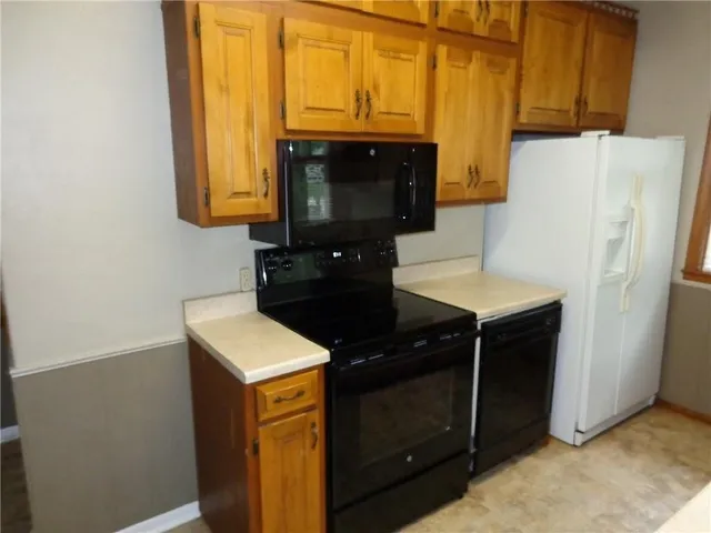 $120,000 | 1915 South Broadway Street, Pittsburg, KS 66762