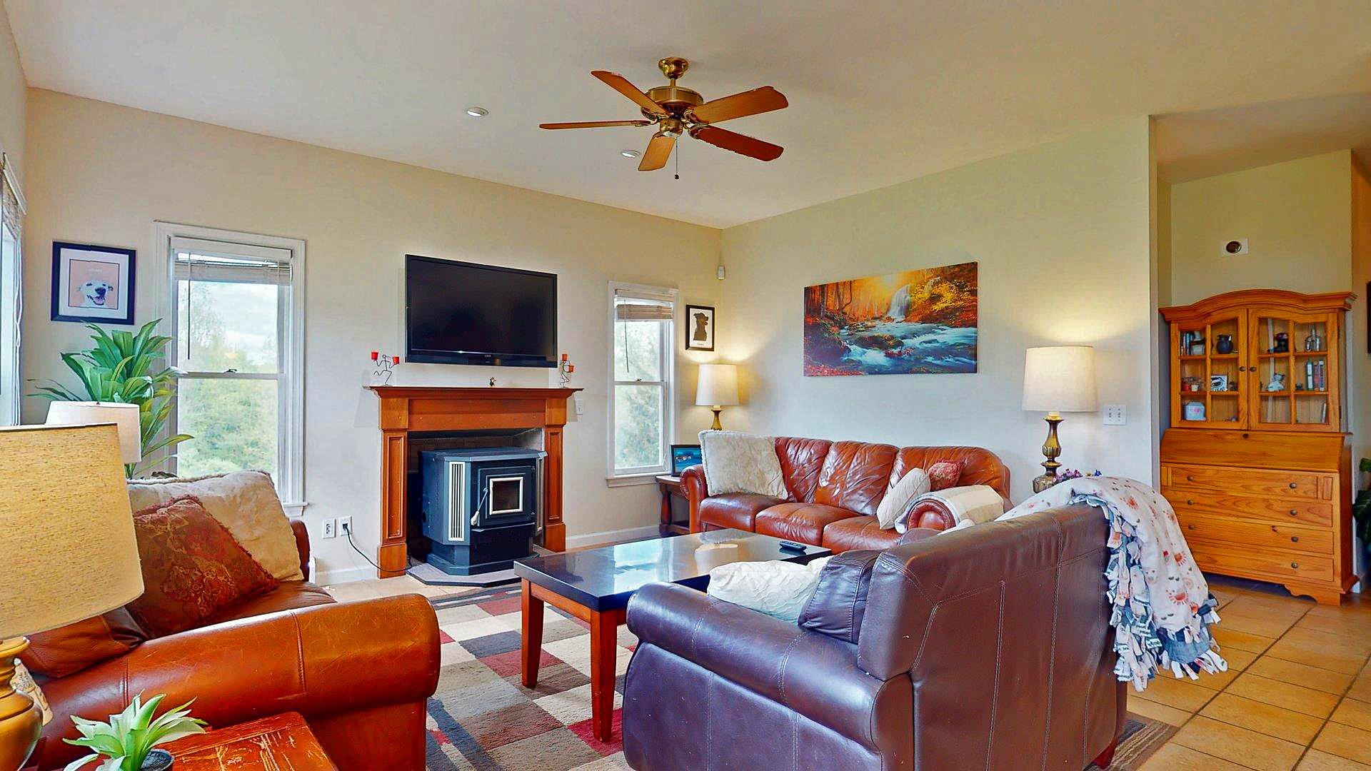 647 Poker Hill Road Underhill, VT 05489 - Photo 6 of 60