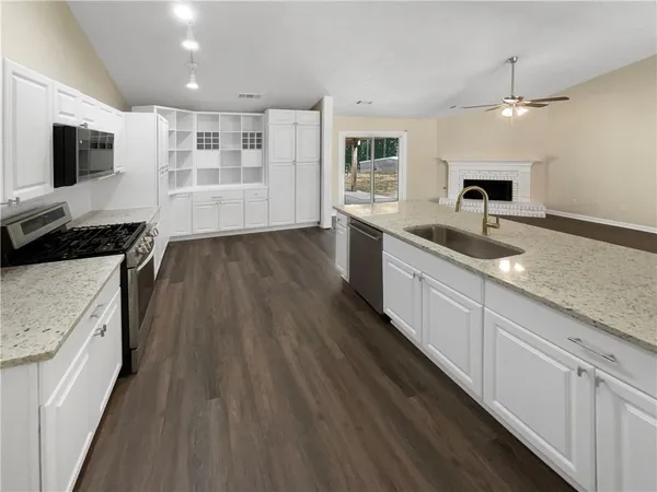 $2,300 | 40 Whitney Trace, Braselton, GA 30517