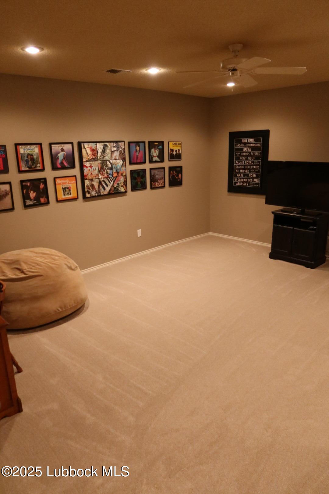 4807 101st Street Lubbock, TX 79424 - Photo 21 of 44 a view of furniture and window in a room