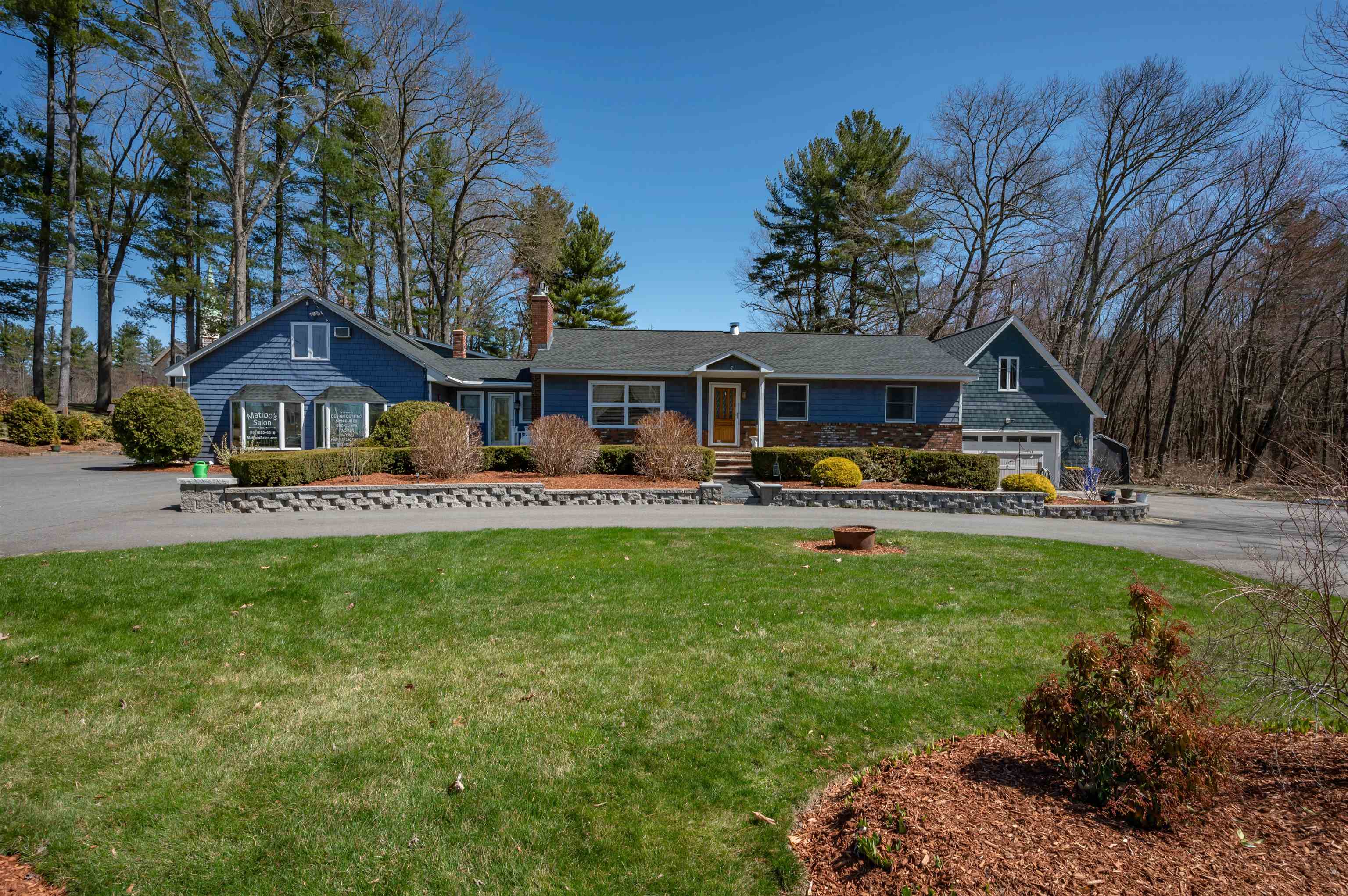 12 Dracut Road Hudson, NH 03051 - Photo 1 of 58