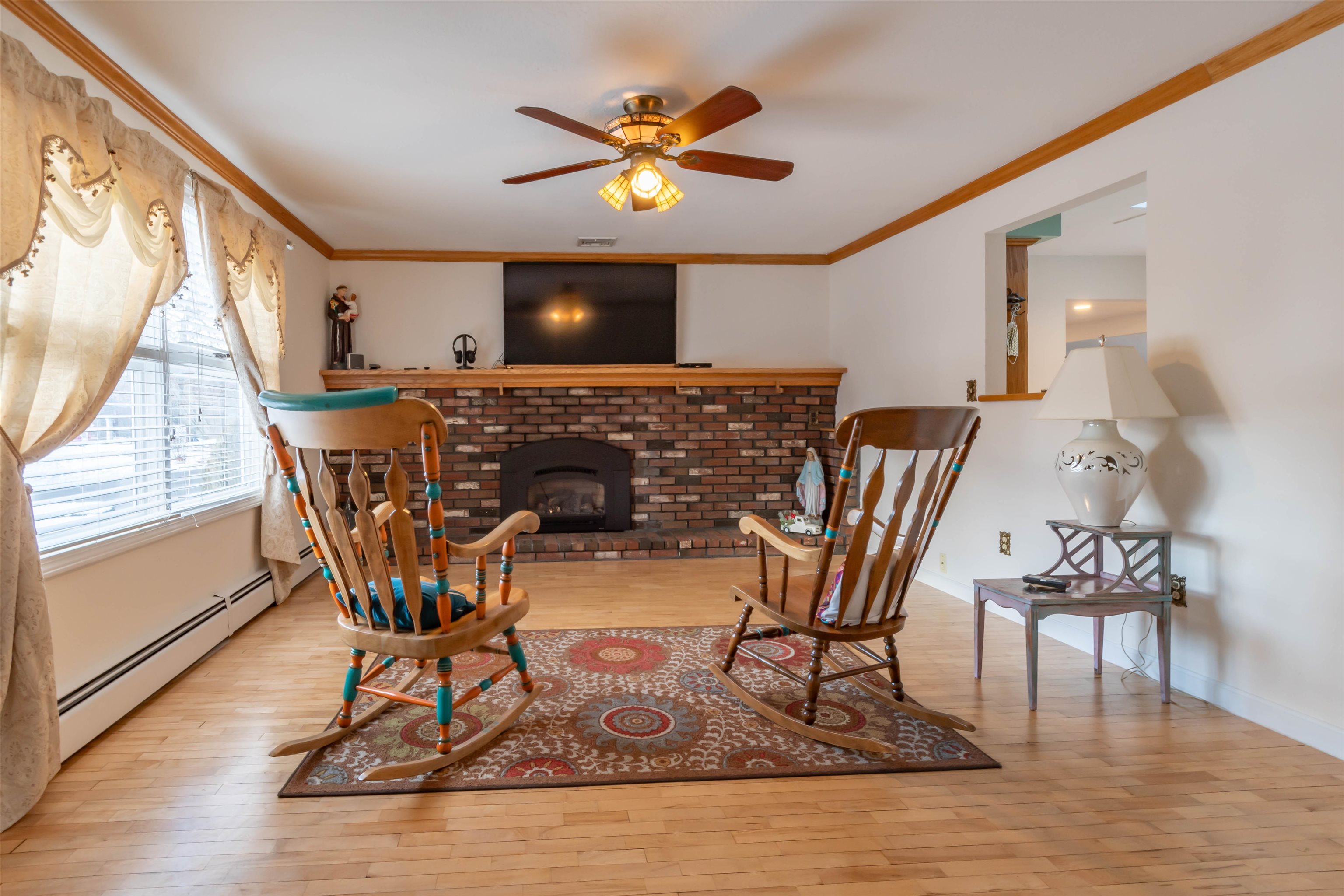 12 Dracut Road Hudson, NH 03051 - Photo 13 of 58