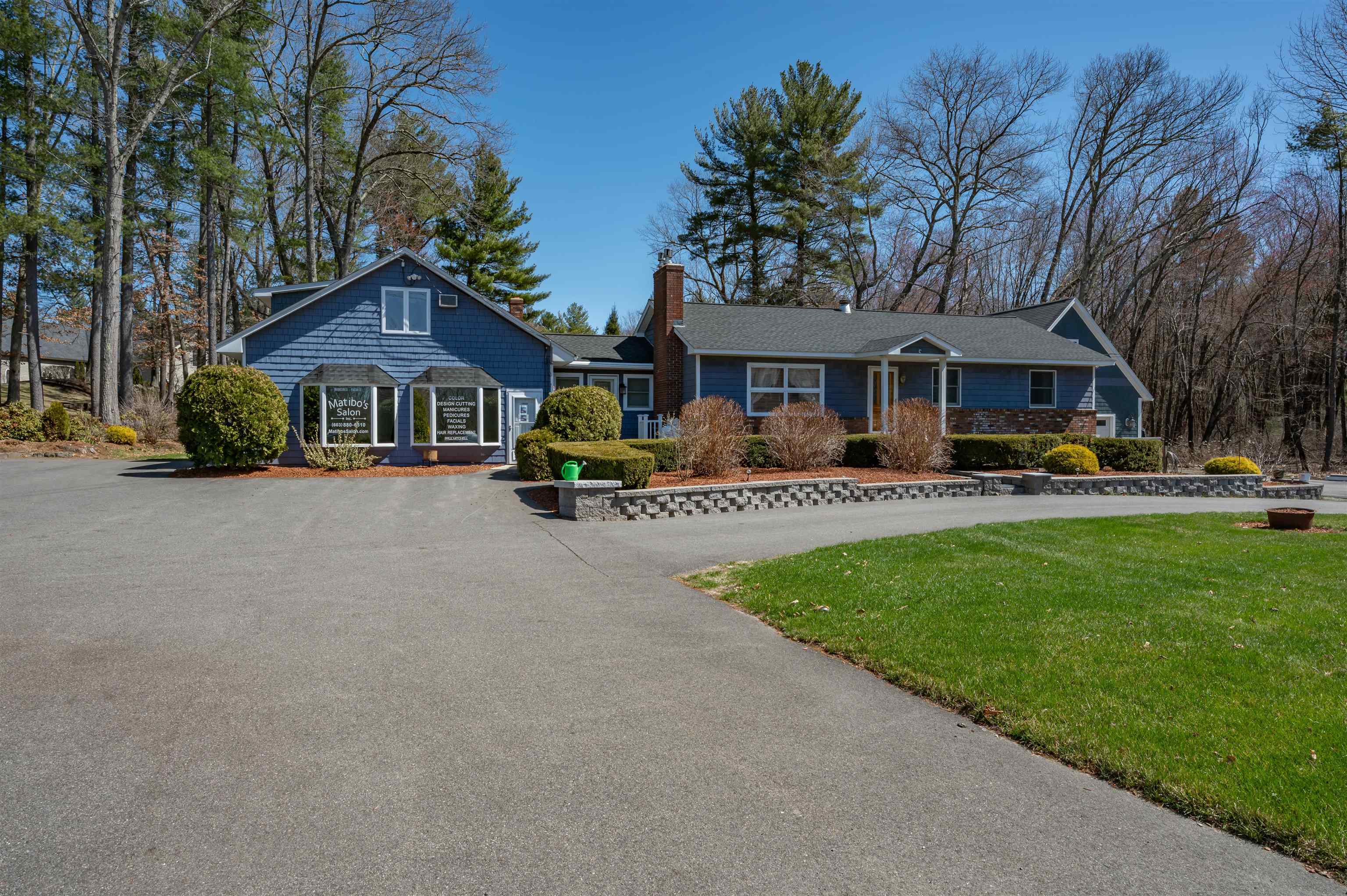 12 Dracut Road Hudson, NH 03051 - Photo 2 of 58