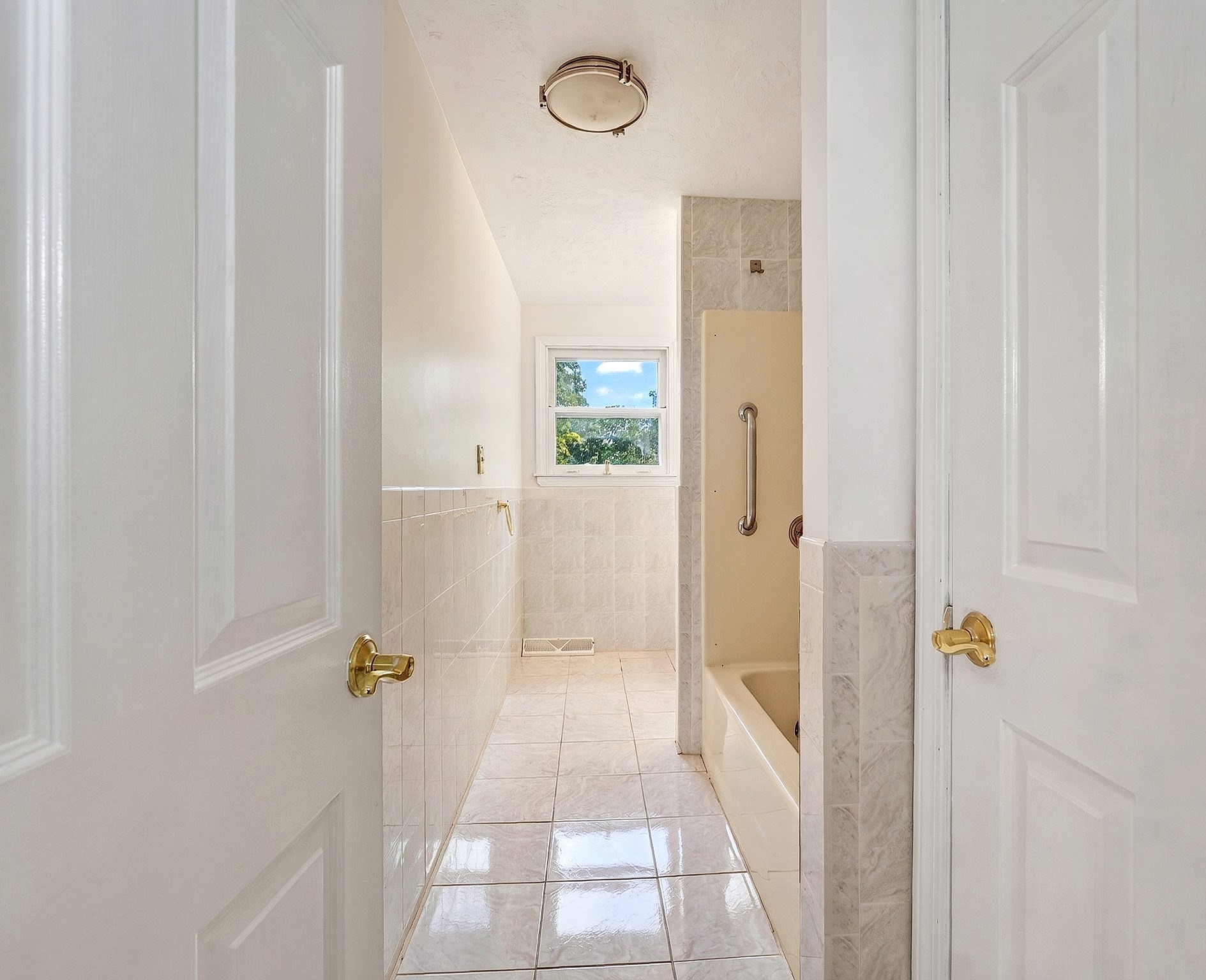 24 Lisa Road, Unit 24 Randolph, MA 02368 - Photo 16 of 25 Gallery Image 16