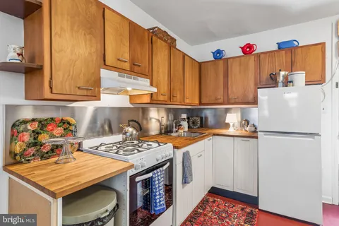 $378,000 | 2410 Manning Street, Philadelphia, PA 19103