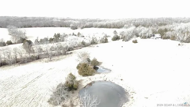 $1,496,880 | 40773 Waisner Avenue, Edwards, MO 65326