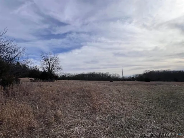 $1,496,880 | 40773 Waisner Avenue, Edwards, MO 65326