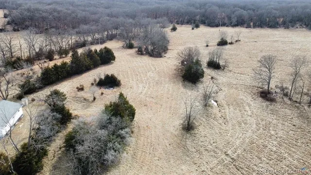 $1,496,880 | 40773 Waisner Avenue, Edwards, MO 65326