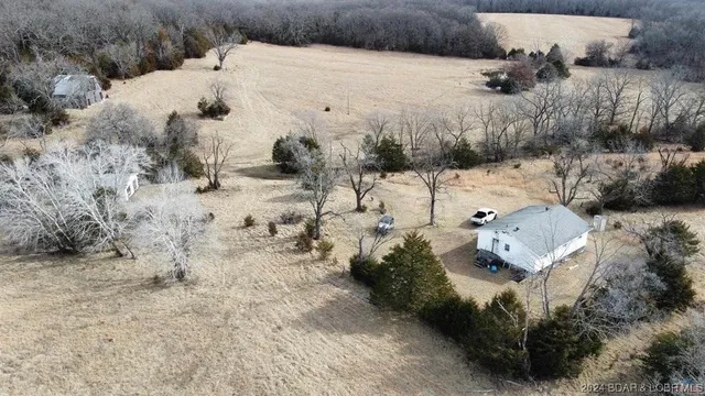 $1,496,880 | 40773 Waisner Avenue, Edwards, MO 65326