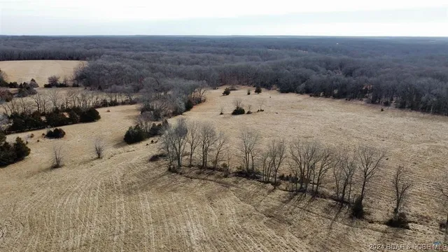 $1,496,880 | 40773 Waisner Avenue, Edwards, MO 65326