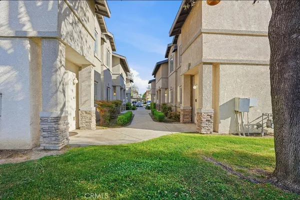 $935,000 | 600 Hosking Avenue, Bakersfield, CA 93307