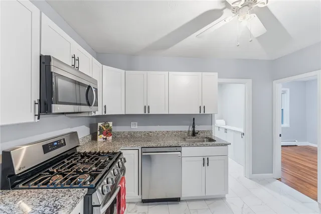 $2,400 | 108 Waterman Avenue, Unit 1, East Providence, RI 02914