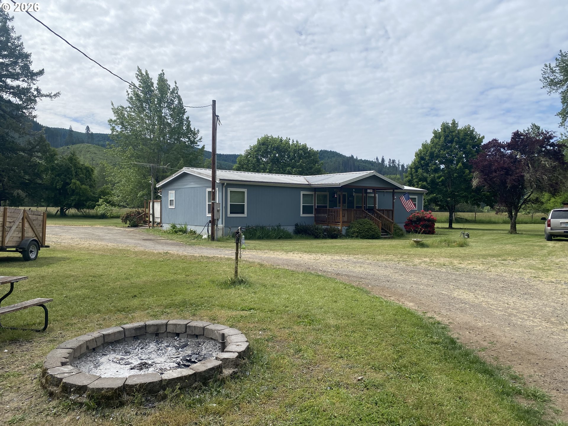 38102 Queens Road Marcola, OR 97454 - Photo 4 of 48