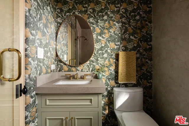 $3,995,000 | 1982 North Normandie Avenue, Los Angeles, CA 90027